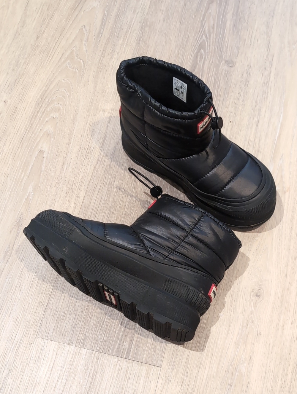 Hunter Women's Amble boot  Winter Rain Boots with Red Logo Tabs